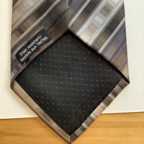 JOSEPH & FEISS Neutral Stripe Woven Silk Tie - Picture 5 of 11